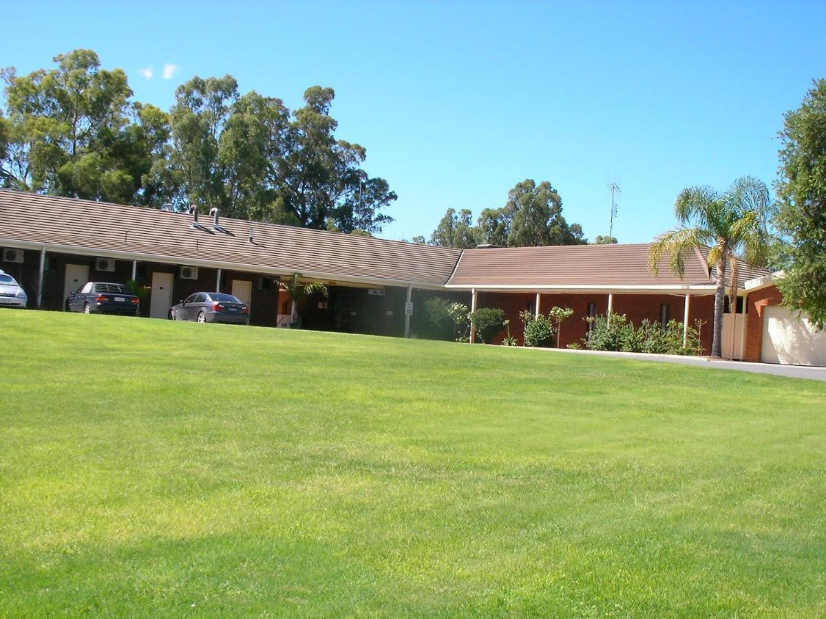 Tocumwal Golf Resort Eksteriør billede