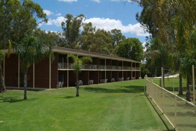 Tocumwal Golf Resort Eksteriør billede