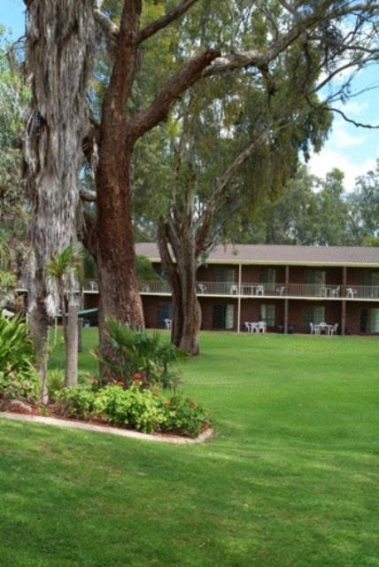 Tocumwal Golf Resort Eksteriør billede