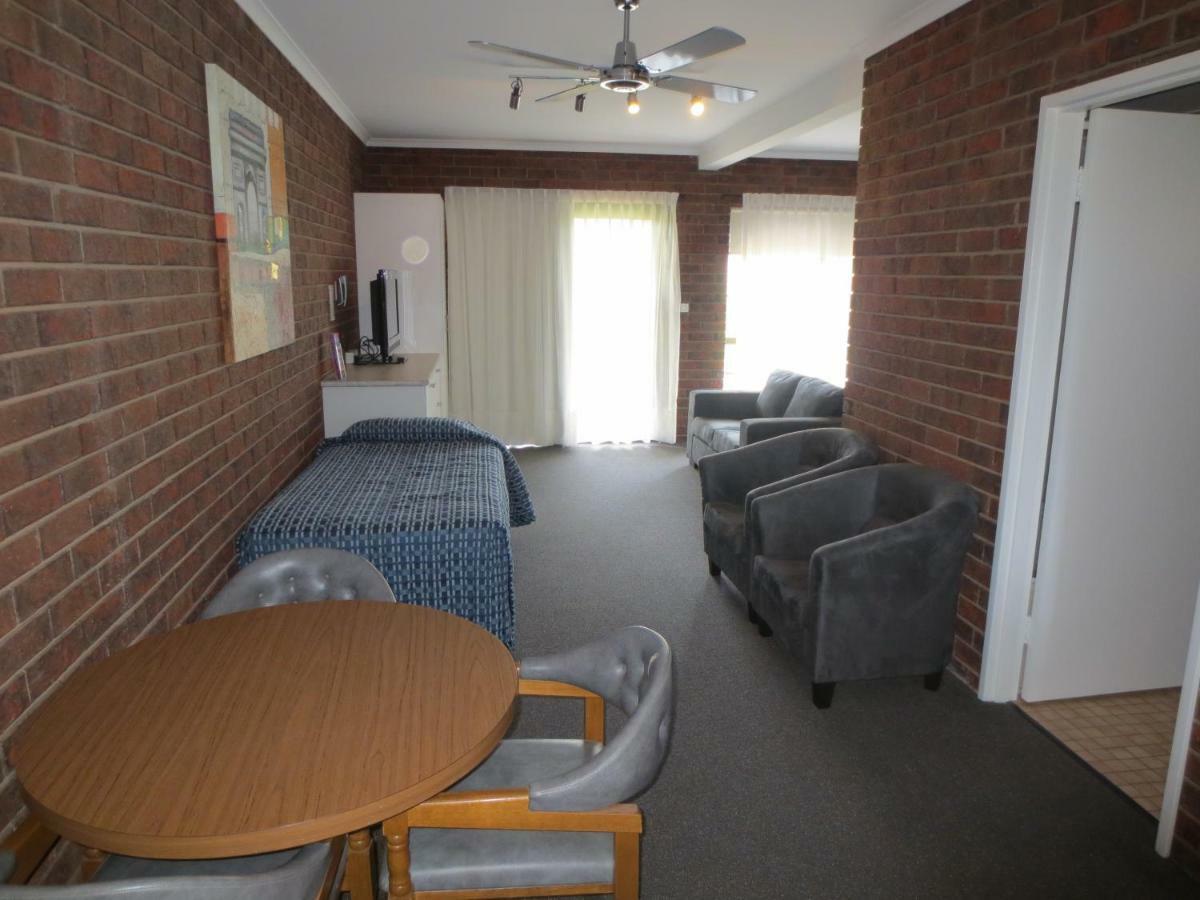 Tocumwal Golf Resort Eksteriør billede
